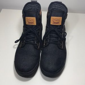 Levi’s denis jeans boots